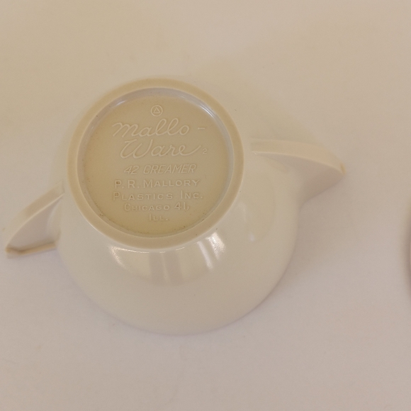 Vintage MelMac MCM  Malloware Covered Creamer Ivory - Picture 5 of 7